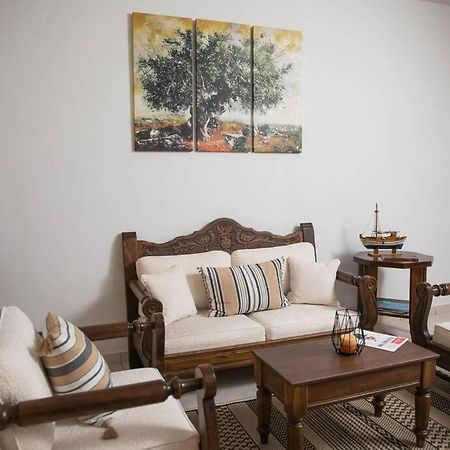 Aegina Town Apartment , With Private Parking Extérieur photo