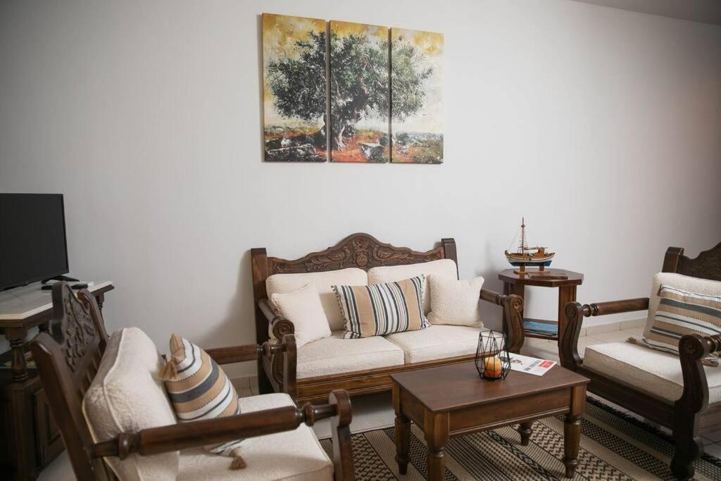 Aegina Town Apartment , With Private Parking Extérieur photo