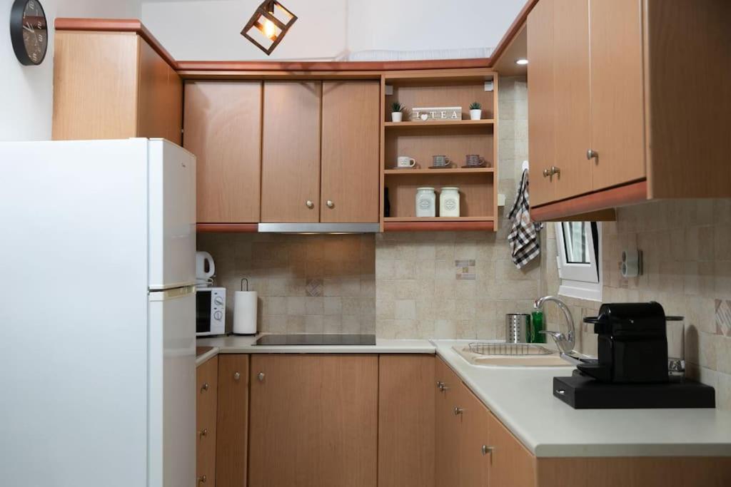 Aegina Town Apartment , With Private Parking Extérieur photo