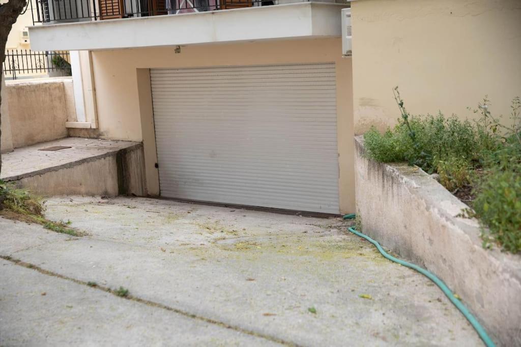 Aegina Town Apartment , With Private Parking Extérieur photo